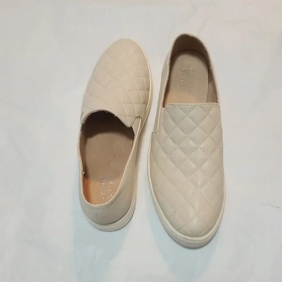 Crown and ivy slip on shoes hotsell